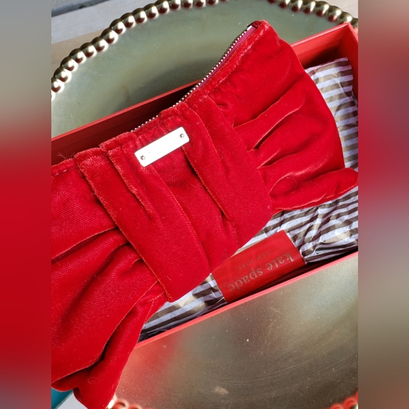 Kate Spade NY NWT NIB Red Velvet Bow Clutch Sm Rosalie in Garnet - Picture 4 of 8